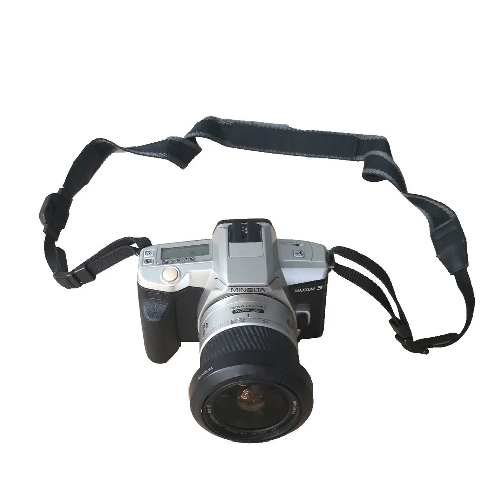 Minolta Maxxum‎ 3 SLR Film Camera 55mm 28.80 AF 0.4m/1.3ft Standard Prime Lens